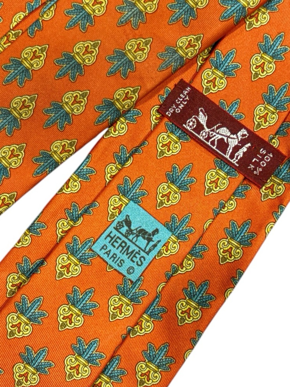 HERMES silk tie